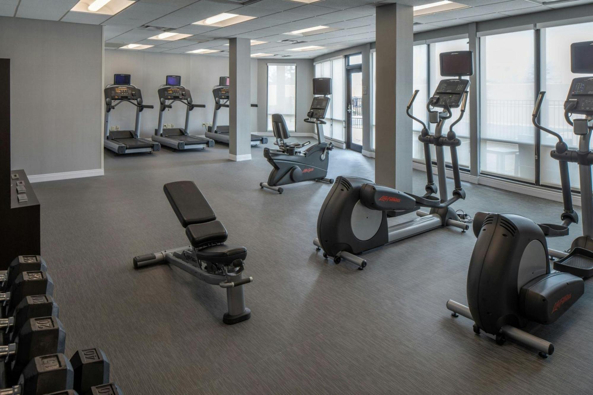 Courtyard By Marriott Jackson Airport/Pearl Hotel Екстериор снимка