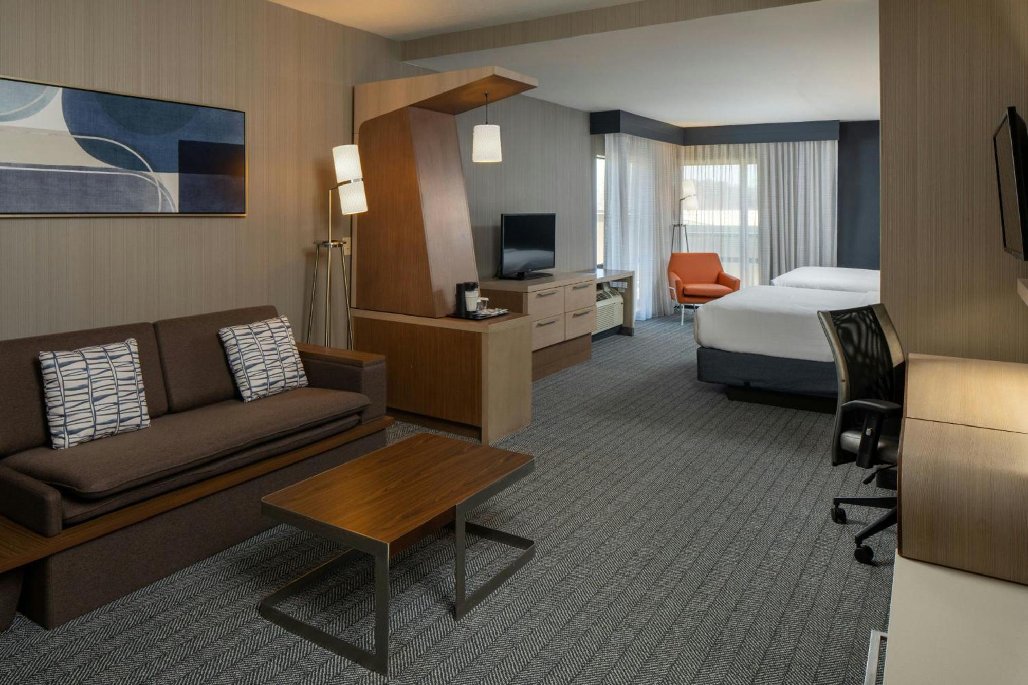Courtyard By Marriott Jackson Airport/Pearl Hotel Екстериор снимка