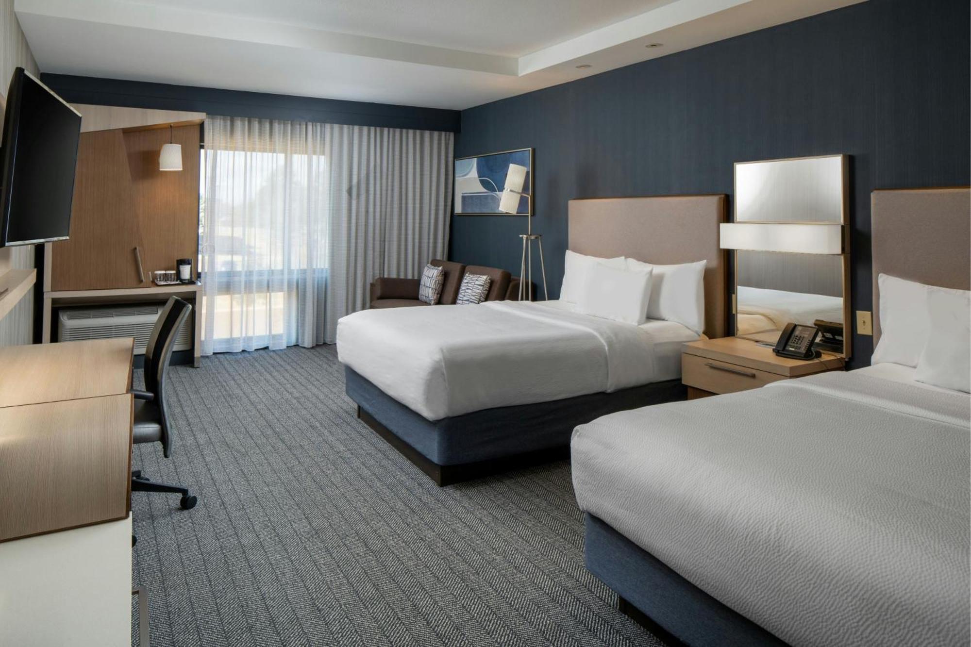 Courtyard By Marriott Jackson Airport/Pearl Hotel Екстериор снимка